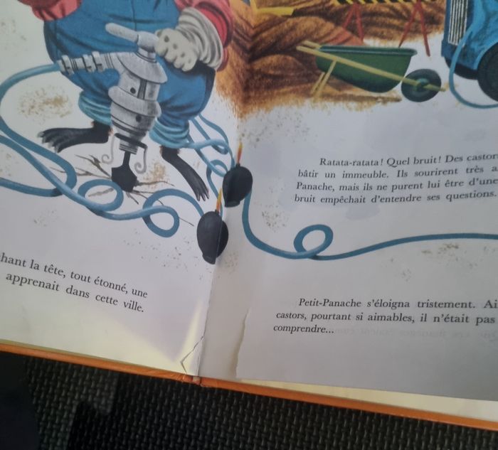 Livre Petit-Panache s'en va-t-en ville - photo numéro 6