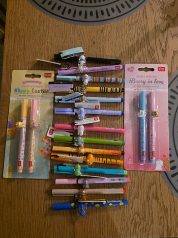 Lot stylos Legami Lovely friends