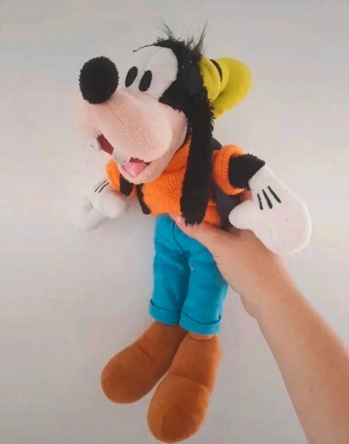 Peluche dingo goofy  disney
