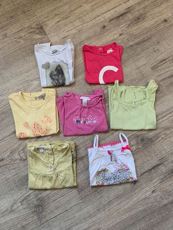 Lot 5 tee-shirts MC et 2 débardeurs 18 mois