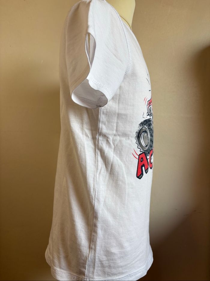 T-shirt garçon taille 122 - photo numéro 4