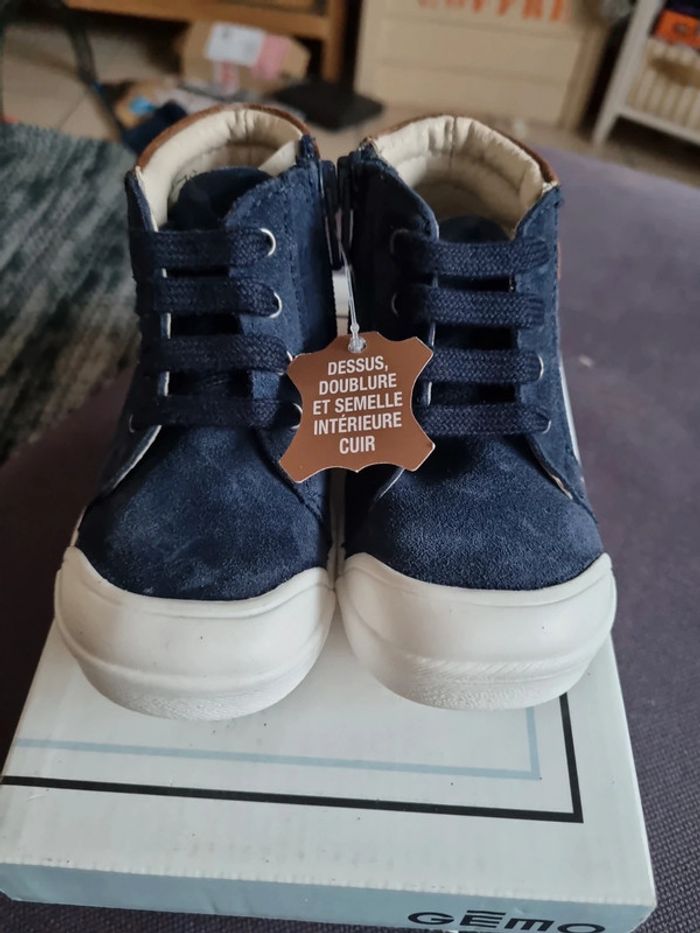 Bottines cuir neuves taille 22