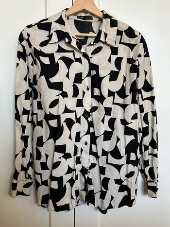 594 – chemise à motifs noir et crème Pull & Bear