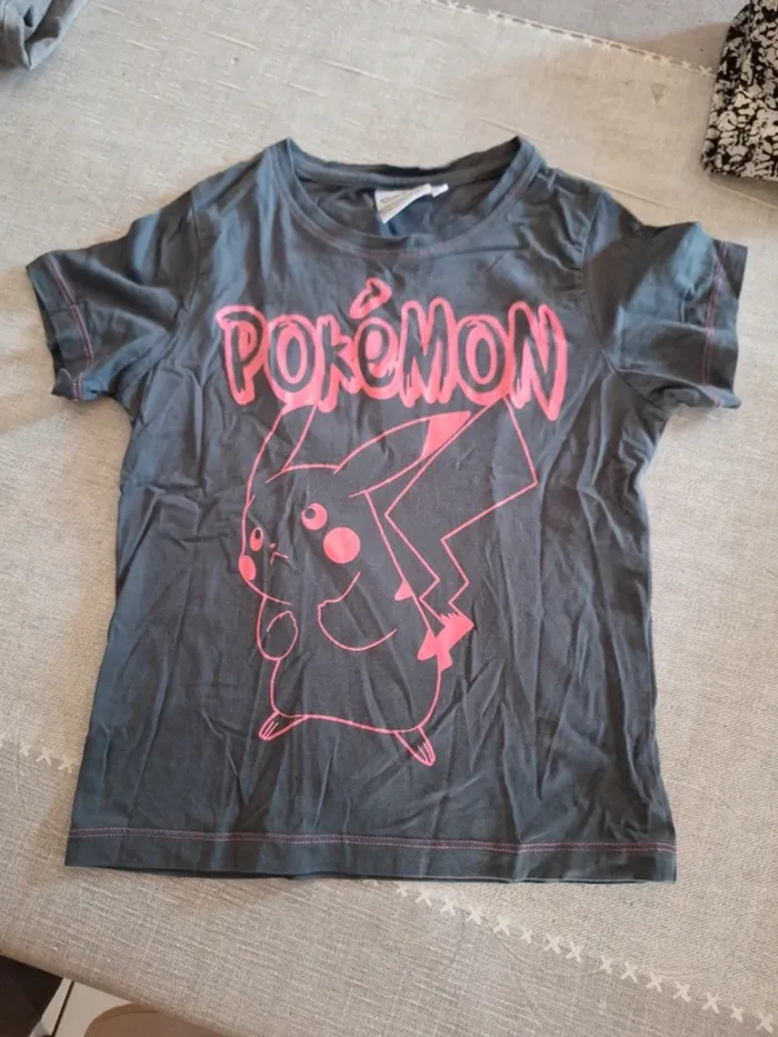 Tee-shirt pikachu