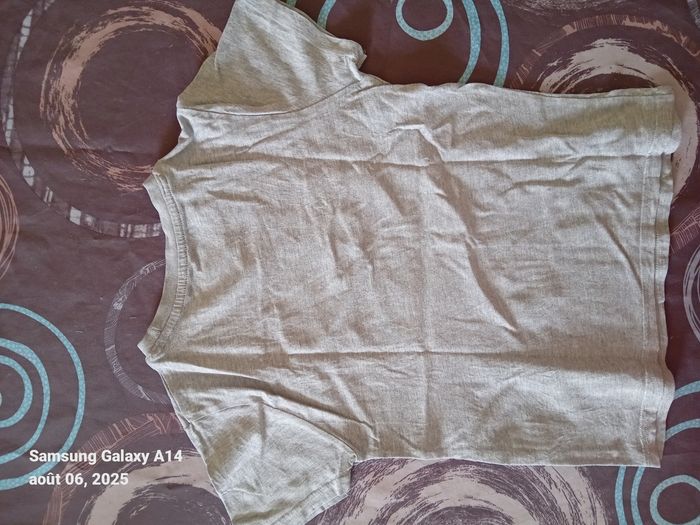 Tee-shirt - photo numéro 2