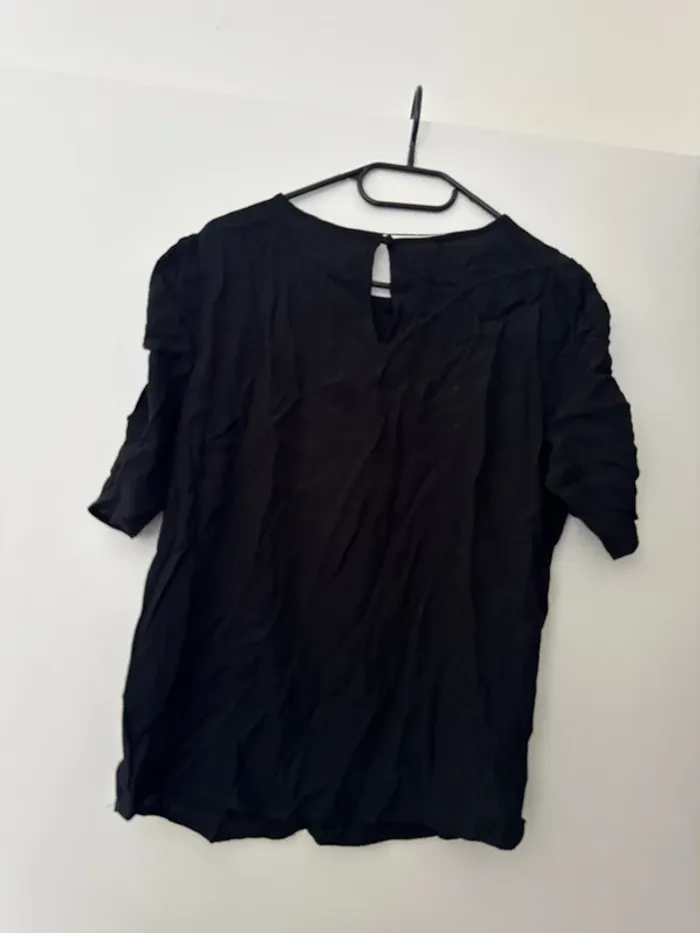 Haut noir fluide camaïeu - photo numéro 5