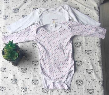 Lot de bodies ML taille 12 mois
