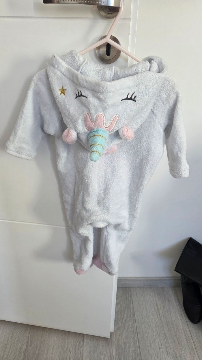 Surpyjama licorne Kiabi 6 mois - photo numéro 2