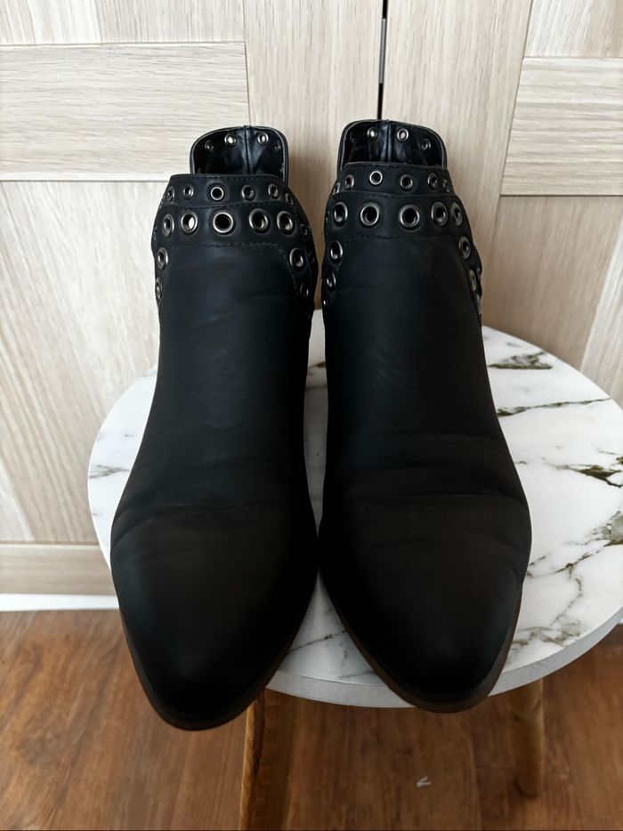 Bottines noires œillets GEMO t.39 - photo numéro 3
