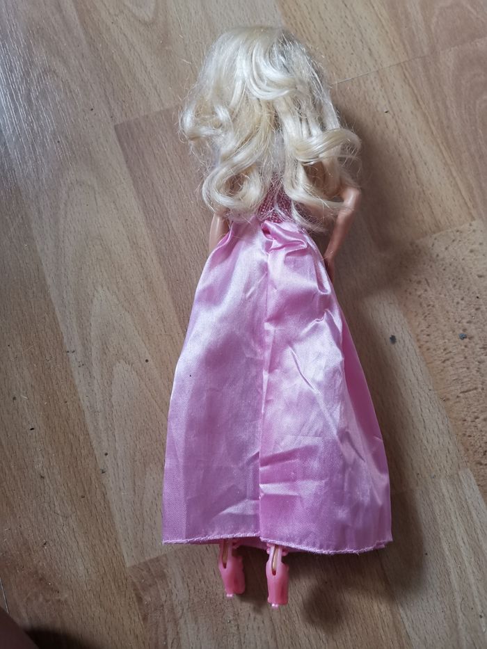 1 Poupée Barbie Blonde Robe Rose - photo numéro 2