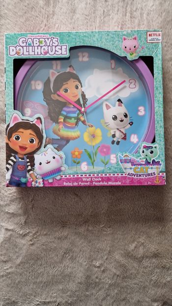 Pendulebgabby's dollhouse