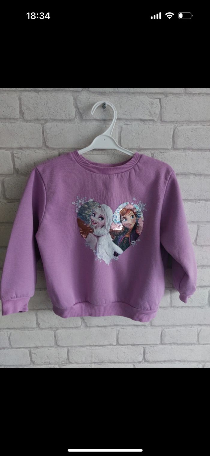 Sweat H&M Disney taille 4 ans