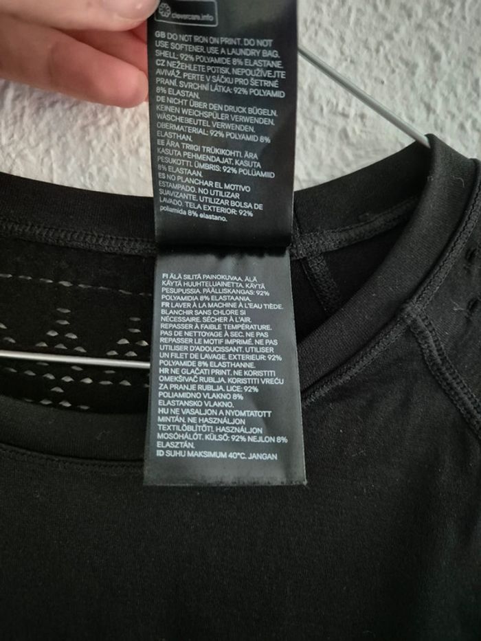 Top de sport H&M noir - photo numéro 6