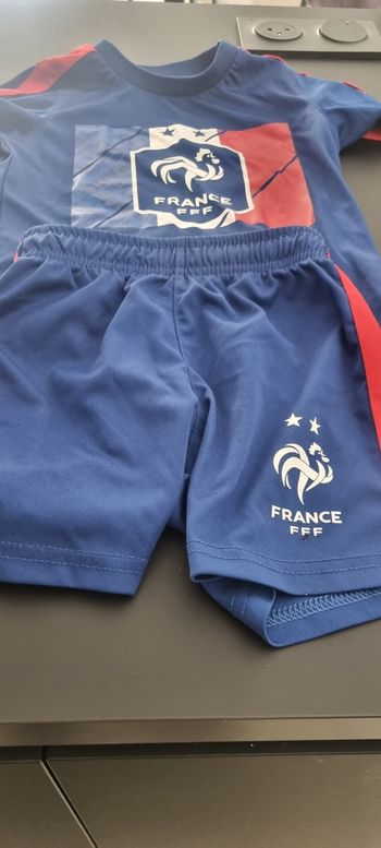 Maillot plus short de foot