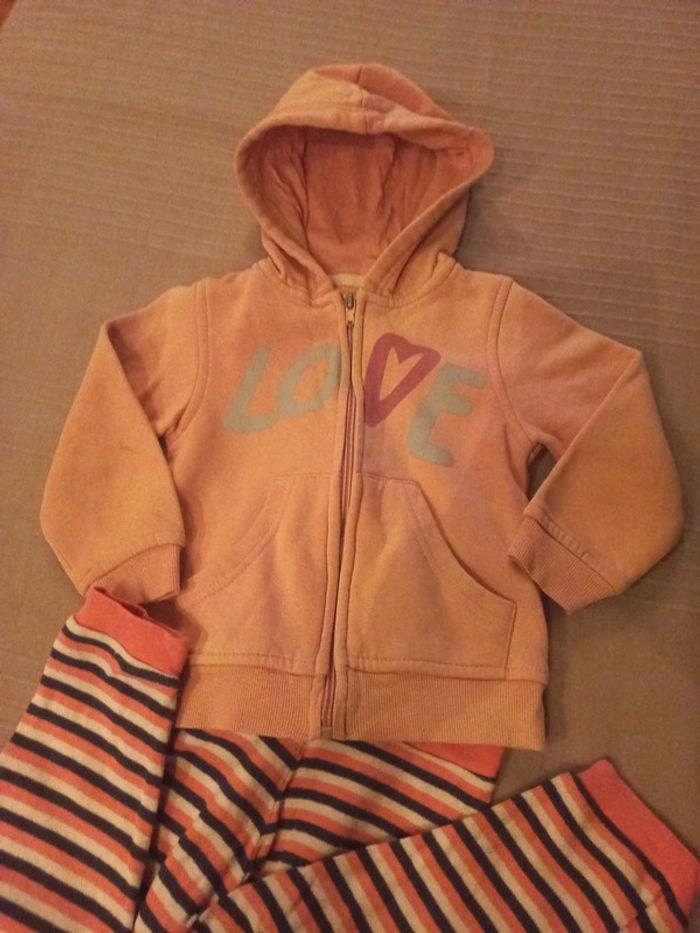 Ensemble survêtement tenue ou pyjama chaud love 24-36 mois - photo numéro 2