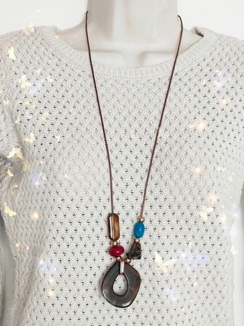 Collier sautoir asymétrique tribal marron perle rouge bleu 🇫🇷 Fabrication Artisanale