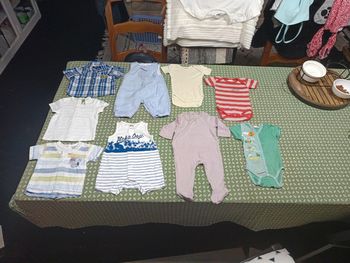 Lot de vêtements bébé garçon taille 3m