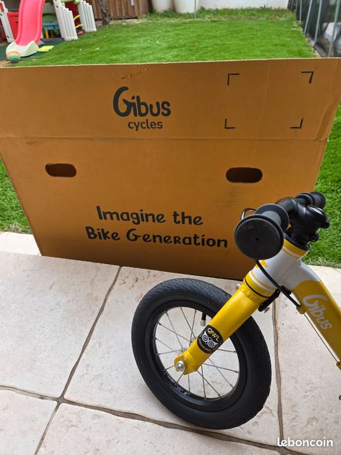 Draisienne jaune / Gibus / bon état - photo numéro 2