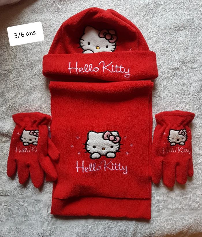Bonnet, écharpe et gants hello kitty 3-6 ans