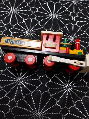 Train en bois