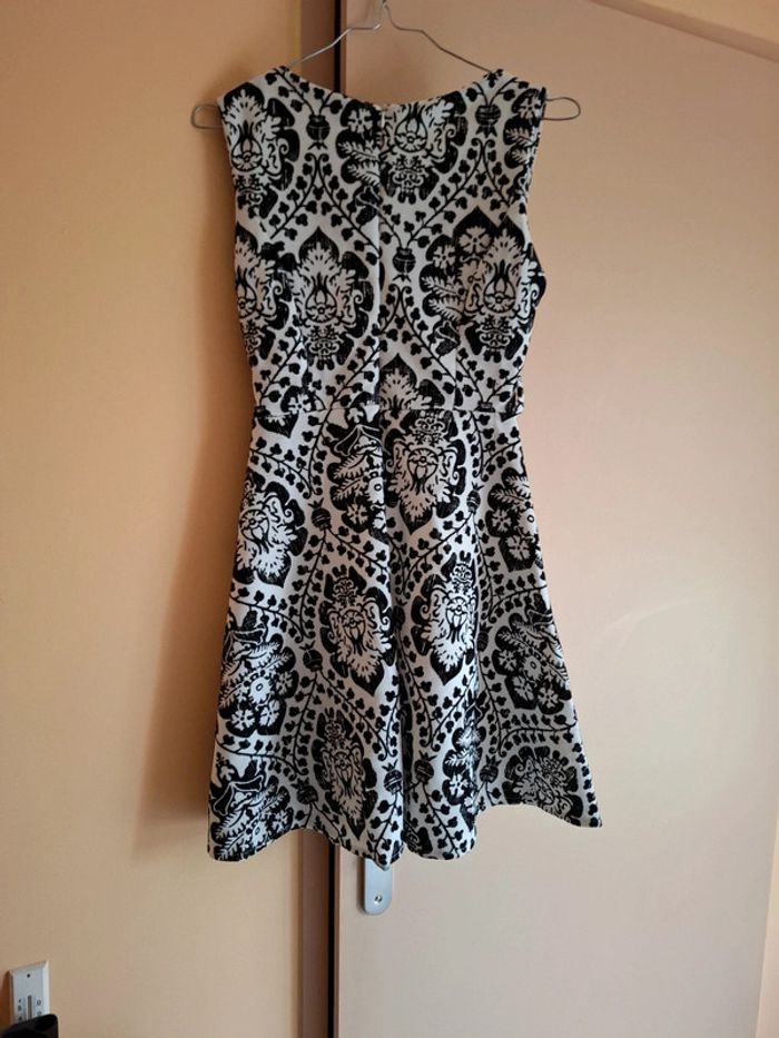 Robe femme motif - photo numéro 3