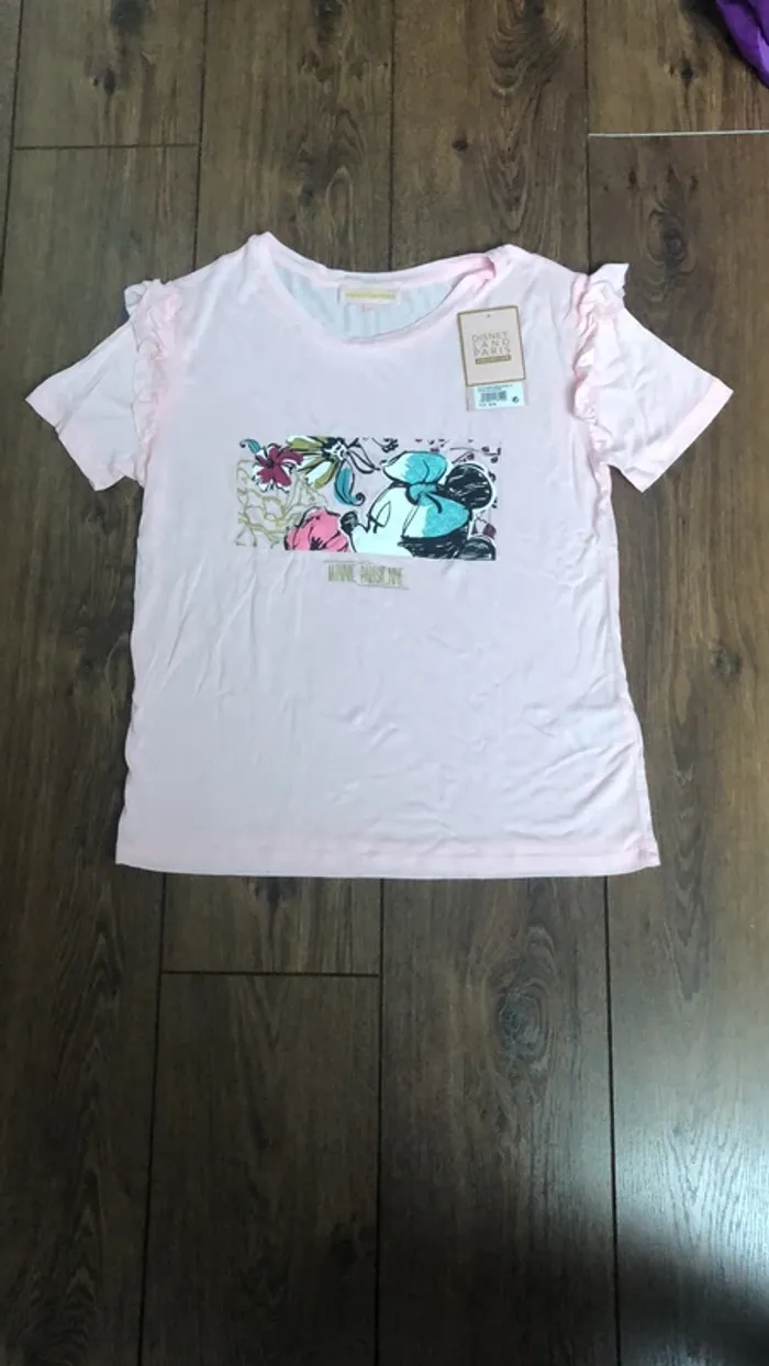 Tee shirt