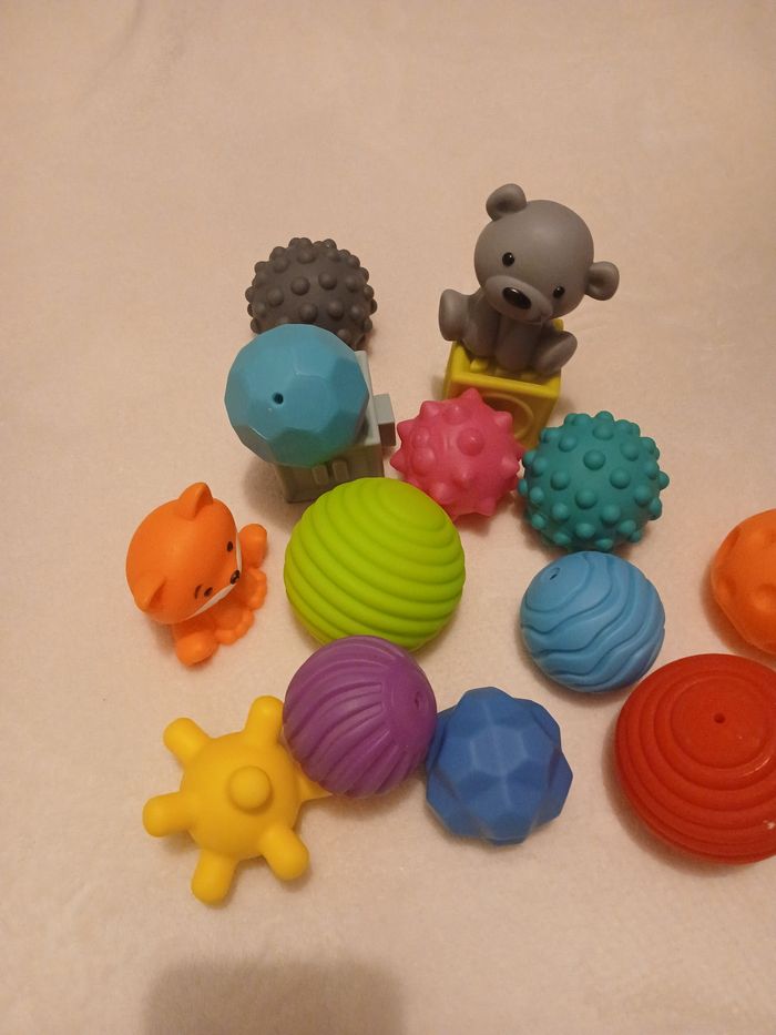 Jeux de balles tres bon état