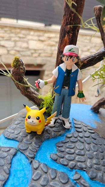 Super figurine Pokemon Nintendo tomy C.G.T.S.J sacha et son pikachu