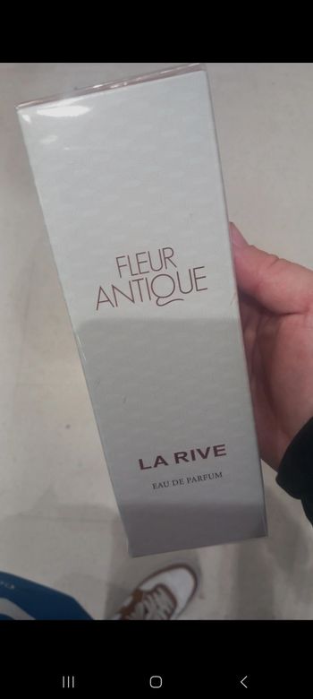 parfum fleur antique