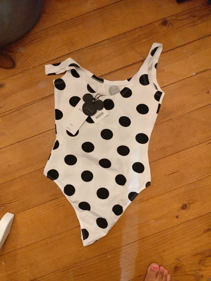 Body sans manches Bershka x Disney Mickey XS neuf - photo numéro 3