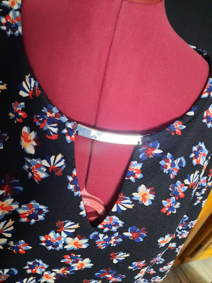 Blouse fleurie - photo numéro 3