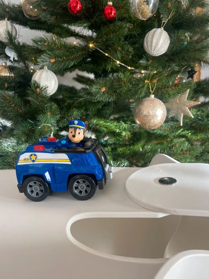 Voiture de police Chase + figurine amovible pat patrouille - photo numéro 2