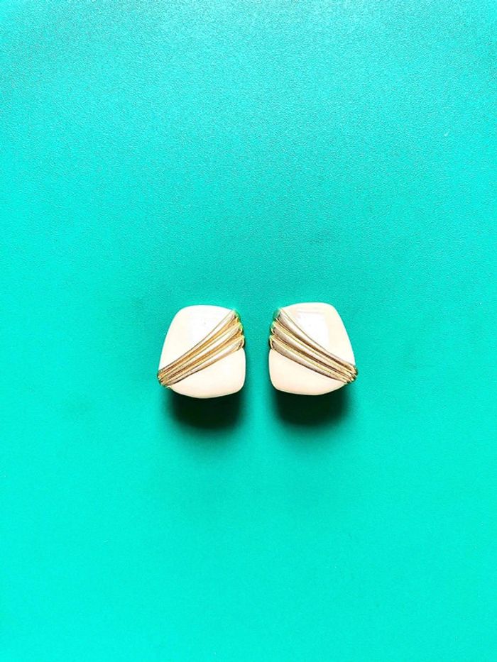 Très belle boucles d'oreilles vintage - photo numéro 4