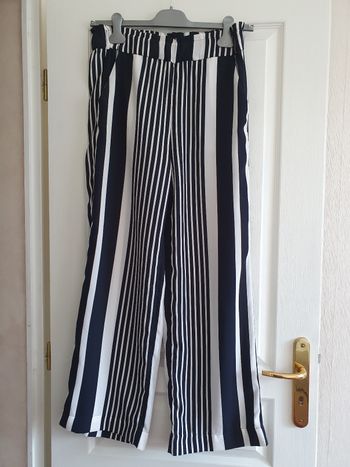 Pantalon rayé noir et blanc H&M taille 38