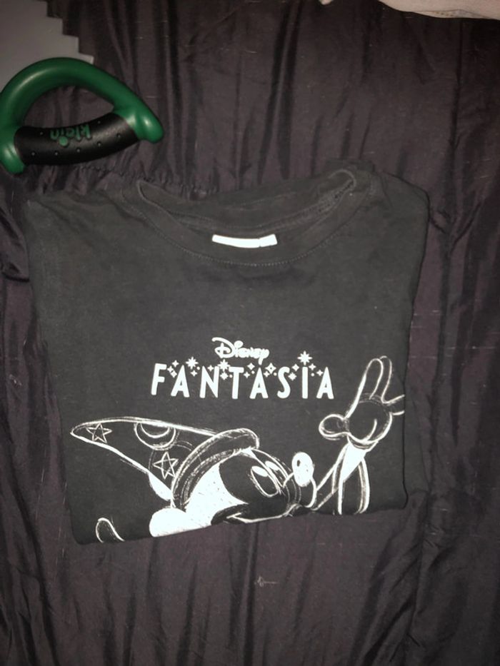 TEE shirt