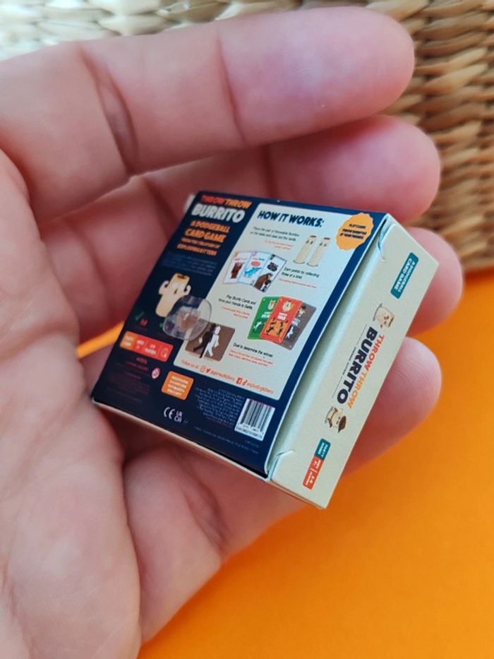 Jeu de société Throw Throw burrito -mini brands - photo numéro 5