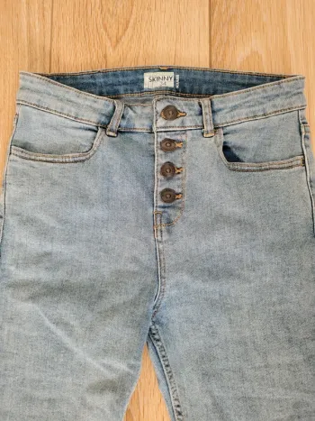 Pantacourt Kiabi taille 34