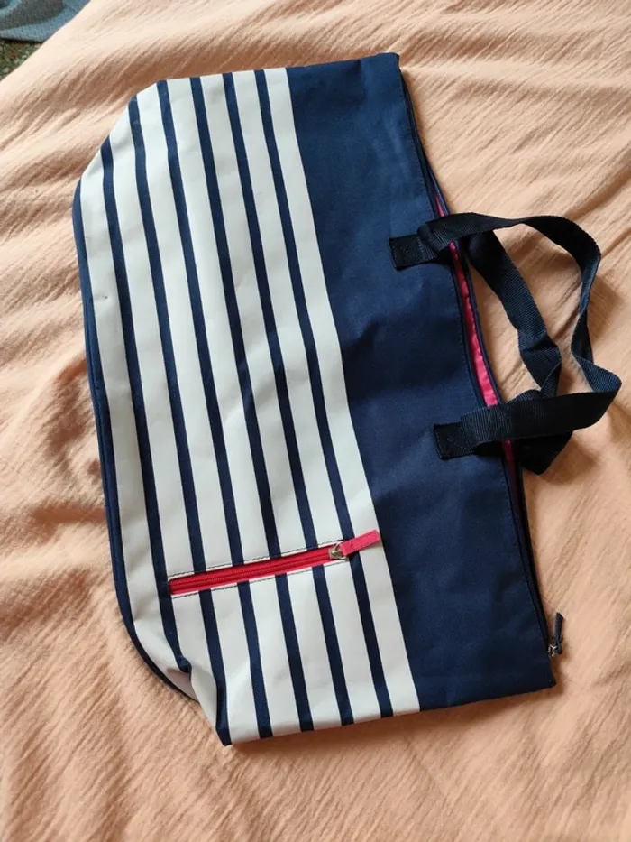 Joli sac weekend très bon état - photo numéro 2
