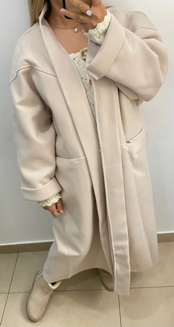 Superbe Manteau Long Beige  Taille Unique - photo numéro 4