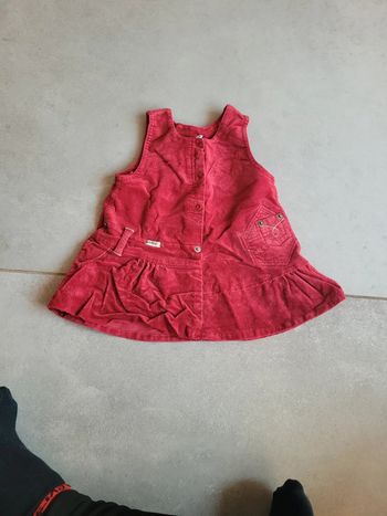 Robe bébé taille 6 mois superbe