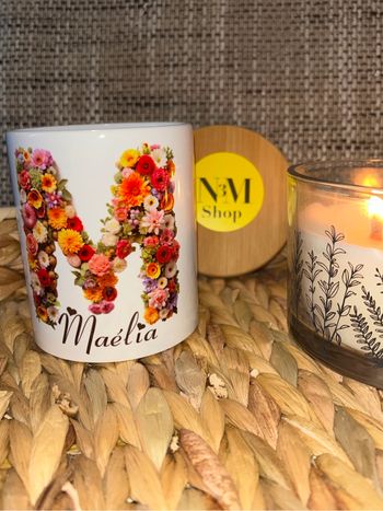 Mug personnalisée (lettre Fleuri + prénom)