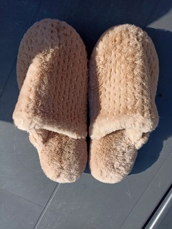 Chaussons isotoner taille 36