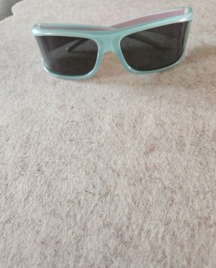 Lunettes de soleil femme - photo numéro 1