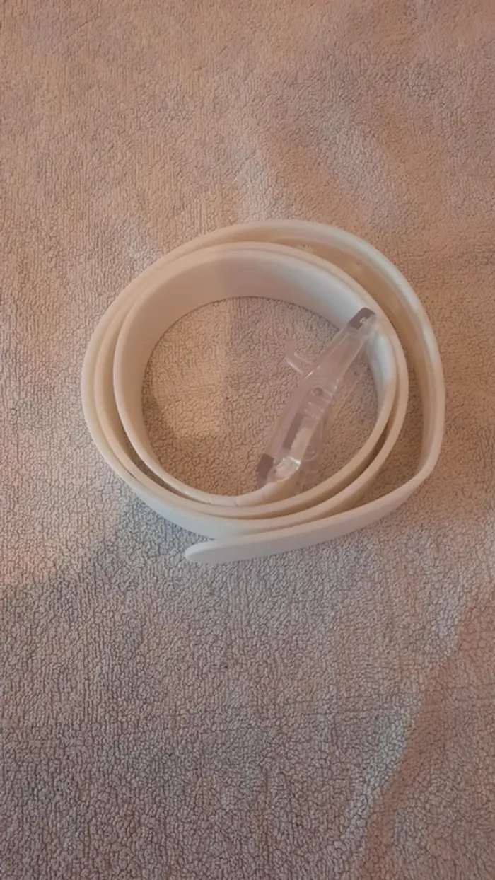 Ceinture plastique neuve