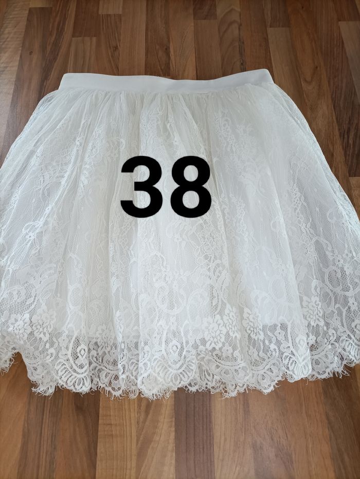 Magnifique jupe blanche dentelle 38 Naf Naf
