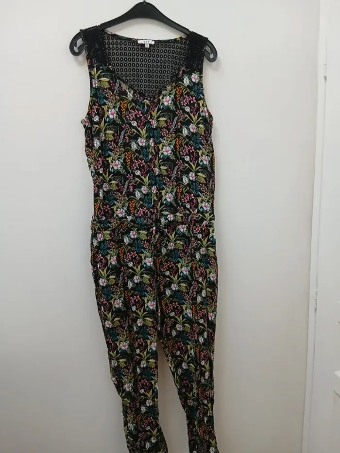 Combinaison pantalon fleurie noire et verte Lahalle taille 44