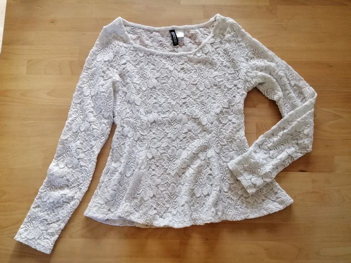 Top peplum en dentelle - photo numéro 2