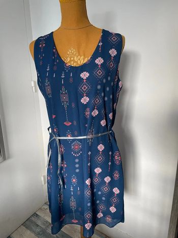 Robe à motifs imprimée bleue
