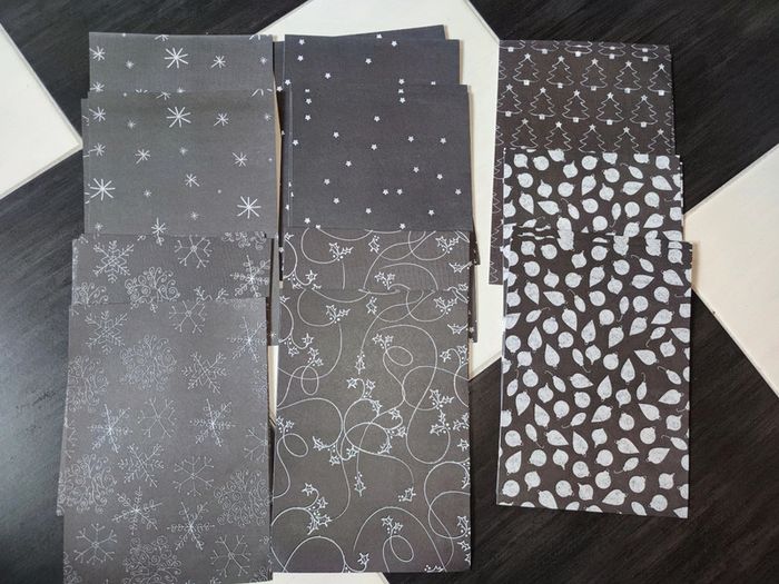 #1 / lot de 28 feuilles papier cartonné 15x21 cm thème noel - photo numéro 2