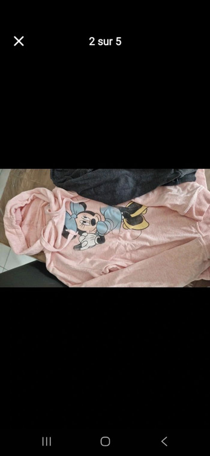 Lot pull disney femme taille 38 - photo numéro 2